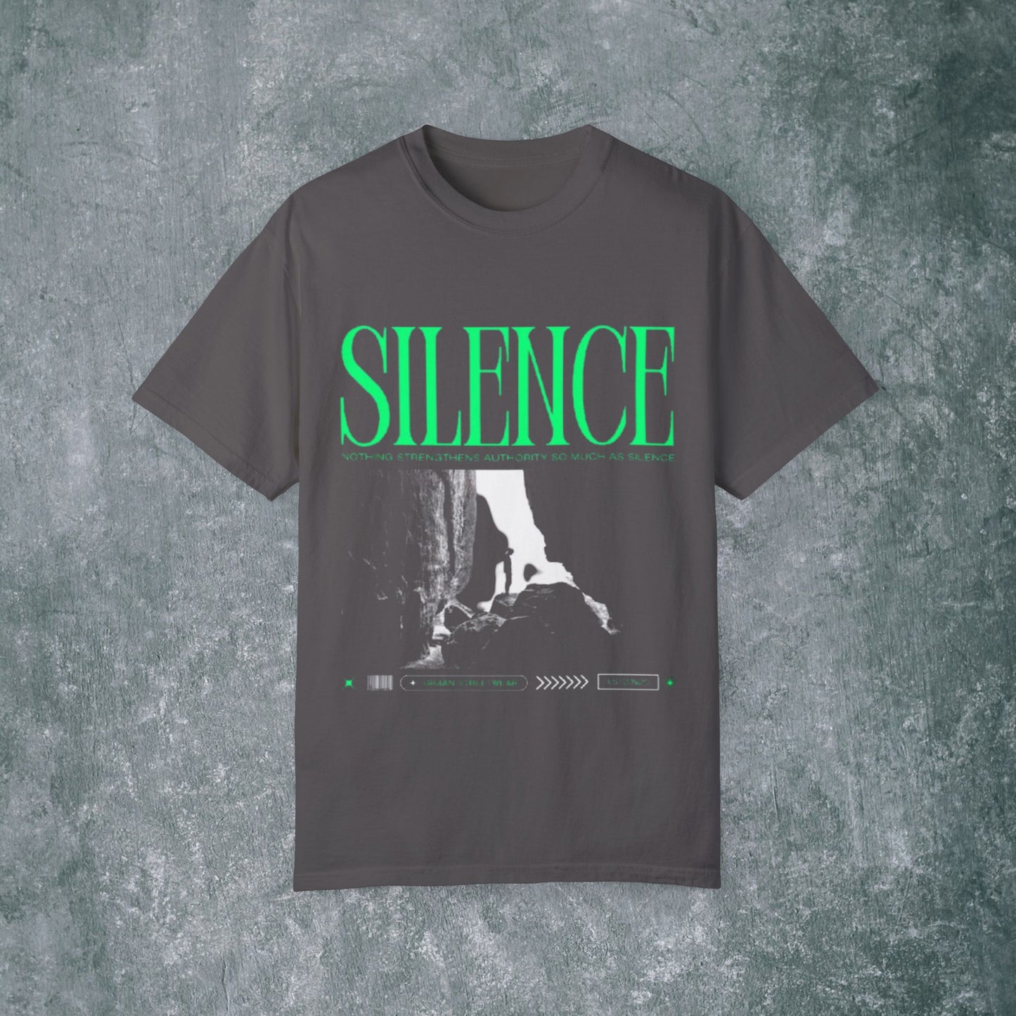 Garment-Dyed T-Shirt with 'Silence' Graphic - Casual Streetwear for Relaxed Vibes