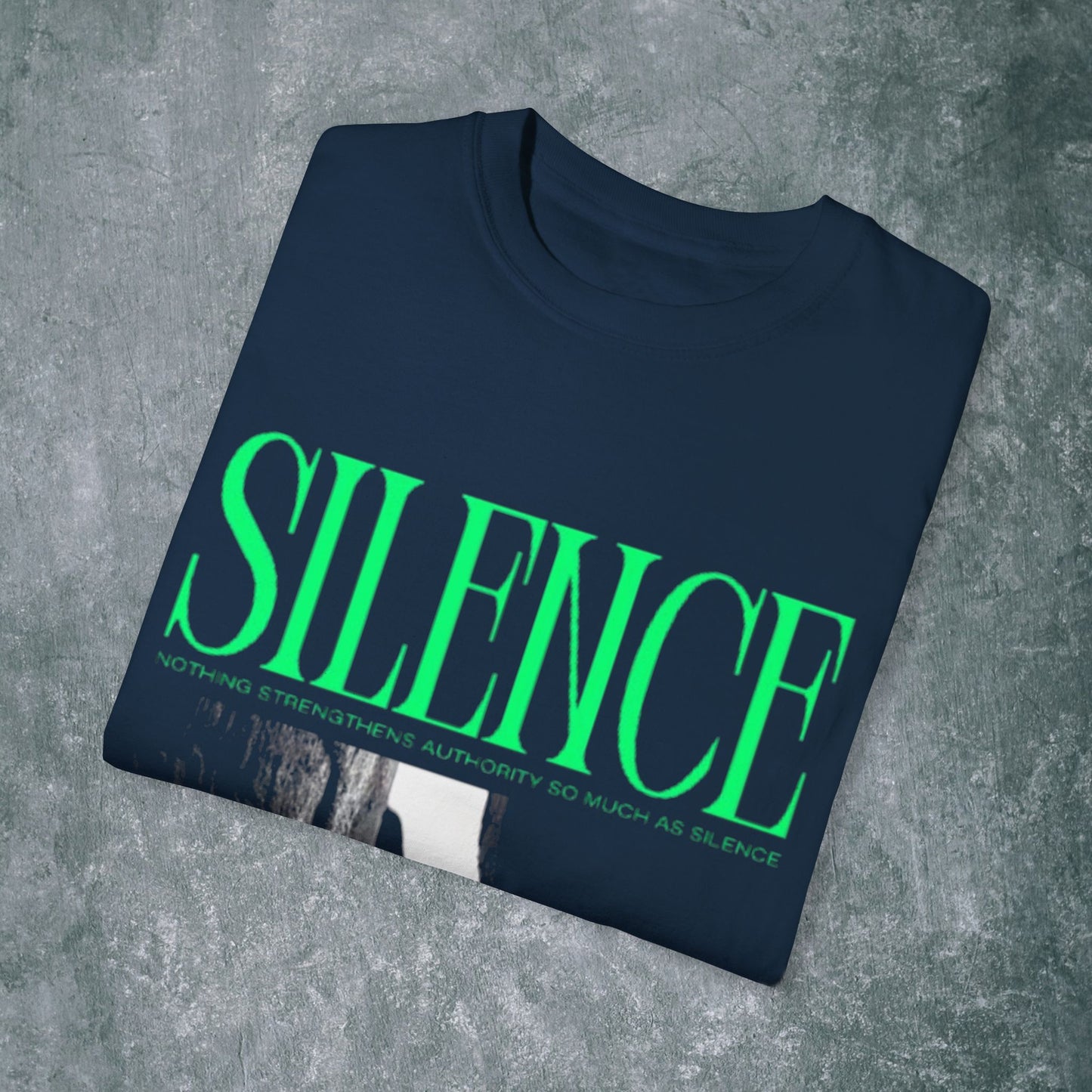 Garment-Dyed T-Shirt with 'Silence' Graphic - Casual Streetwear for Relaxed Vibes