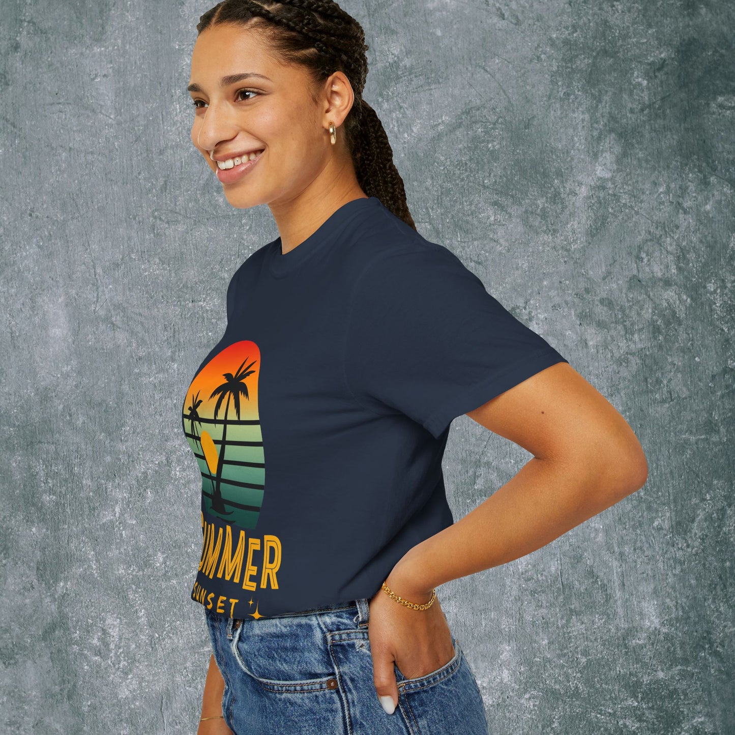 Summer Sunset Graphic Unisex T-Shirt | Vibrant Vacation Vibe