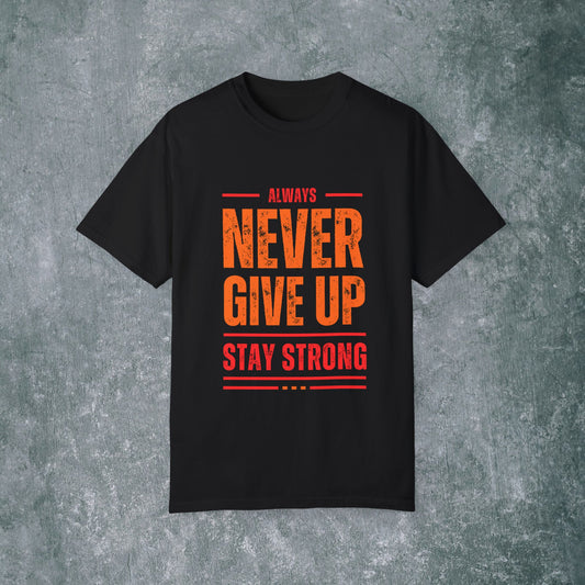 Garment-Dyed T-shirt with Bold Lines Design